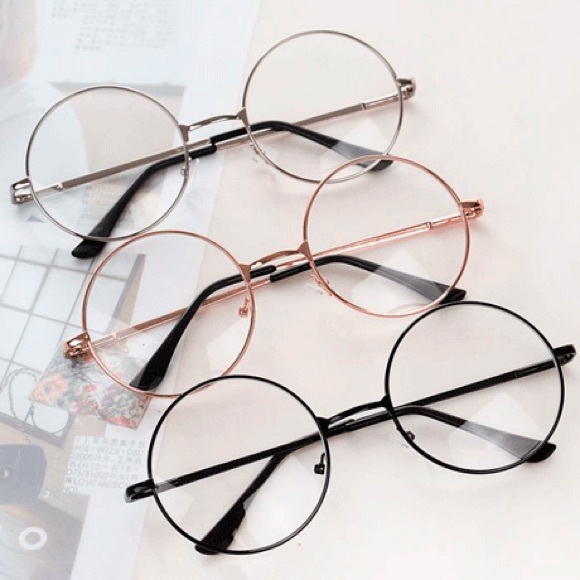 Accessories - Oversized Round Glasses